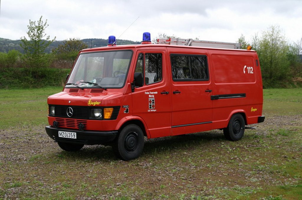 Das Foto zeigt das Tragkraftspritzenfahrzeug des Löschbezirks Schwemlingen.