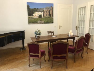 Das Foto zeigt das Trauzimmer im Museum Schloss Fellenberg.