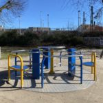 Das Foto zeigt das inklusive Karussell im Merziger Stadtpark.