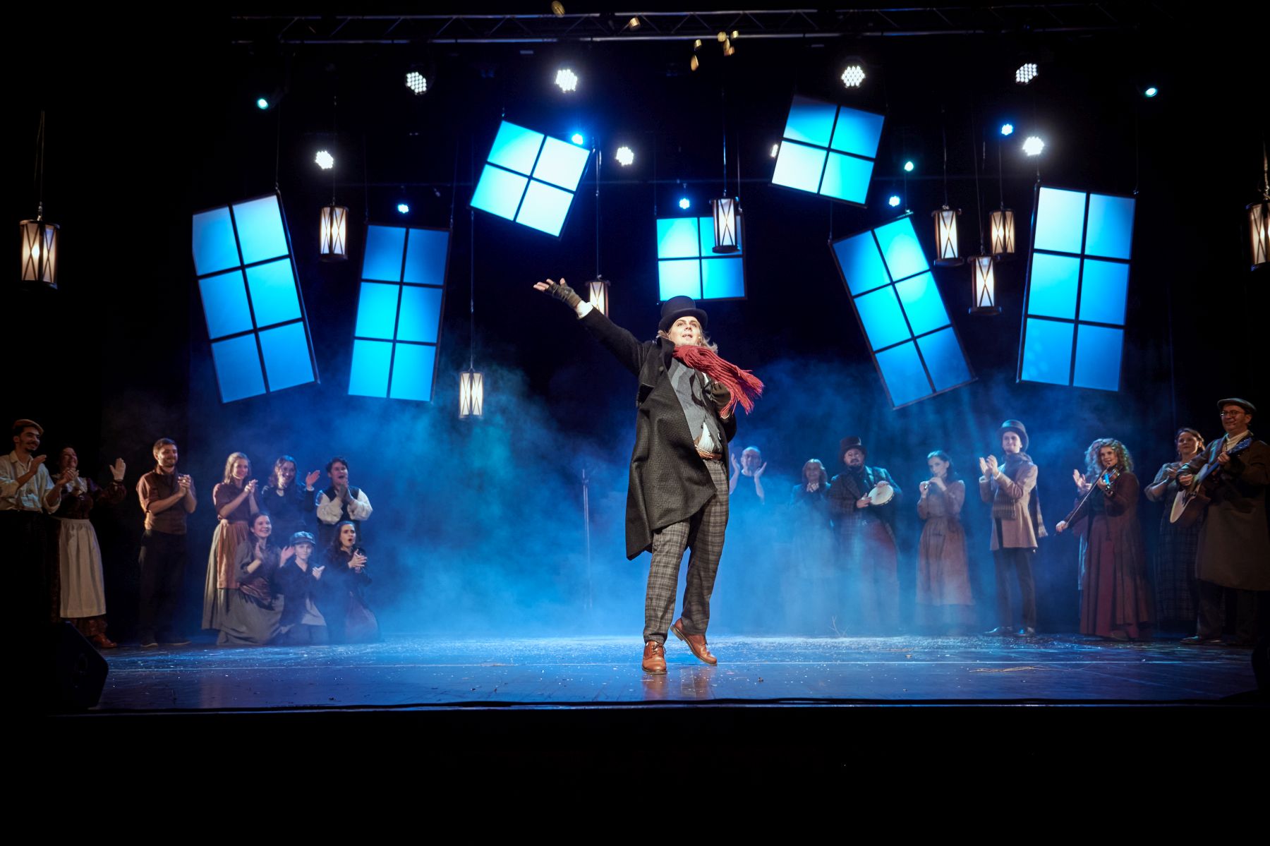 Das Foto zeigt eine Spielszene aus A Christmas Carol.