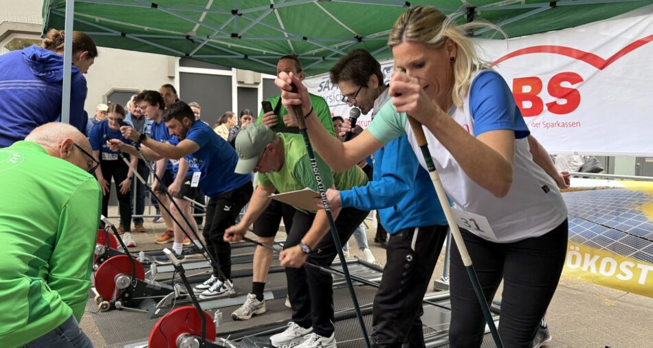Das Foto zeigt die Teilnehmer der Biathlon-Tour 2025 - Merzig in Aktion.