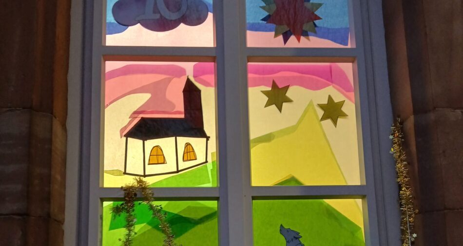 10. Fenster des Lebendigen Adventskalenders 2024 bei der Stadtbibliothek Merzig