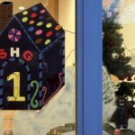 1. Fenster des Lebendigen Adventskalenders 2025 im SHG-Klinikum Merzig