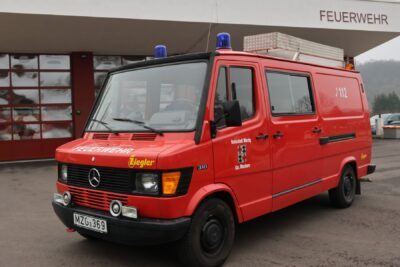 Mannschaftstransportwagen des Löschbezirks Brotdorf