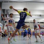 Merziger Jonas Friedrich beim Wurf aufs Tor (2025)