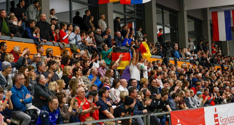 Tolle Stimmung auf der vollen Tribüne (2025)