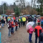 Frank Wagner begrüßt die Wanderer