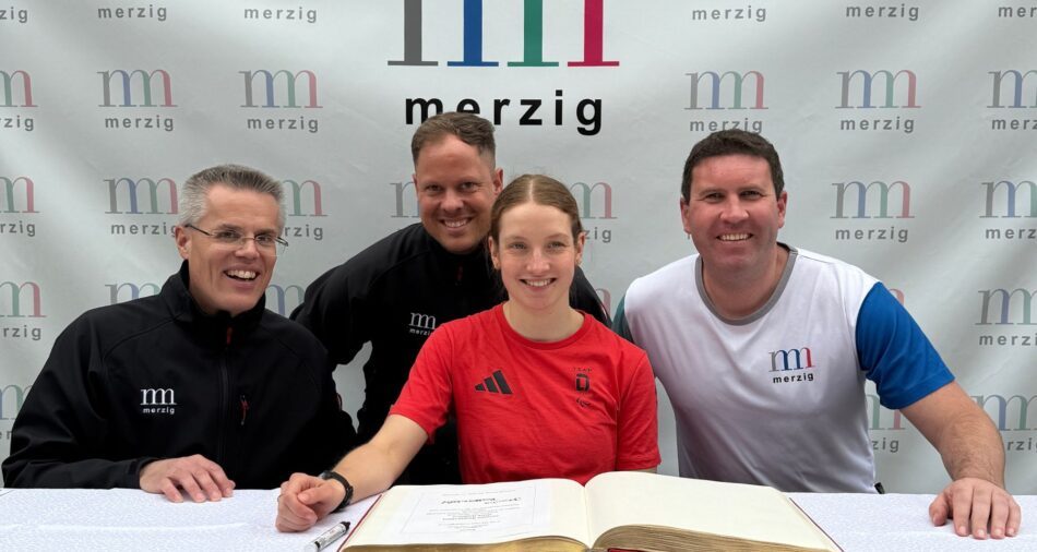 Eintrag ins Goldene Buch: Johanna Recktenwald (Biathlon Tour 2026)