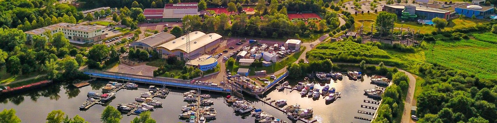 Drohnenflug über den Sport- und Freizeitpark