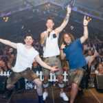 Gruppenfoto mit Die Draufgänger beim Oktoberfest 2026